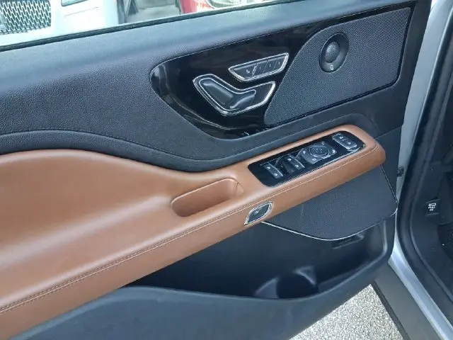 2023 Lincoln Aviator - $41,990