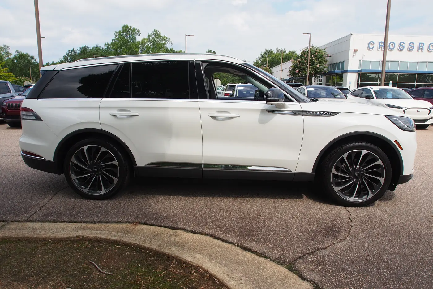 2025 Lincoln Aviator - $54,289