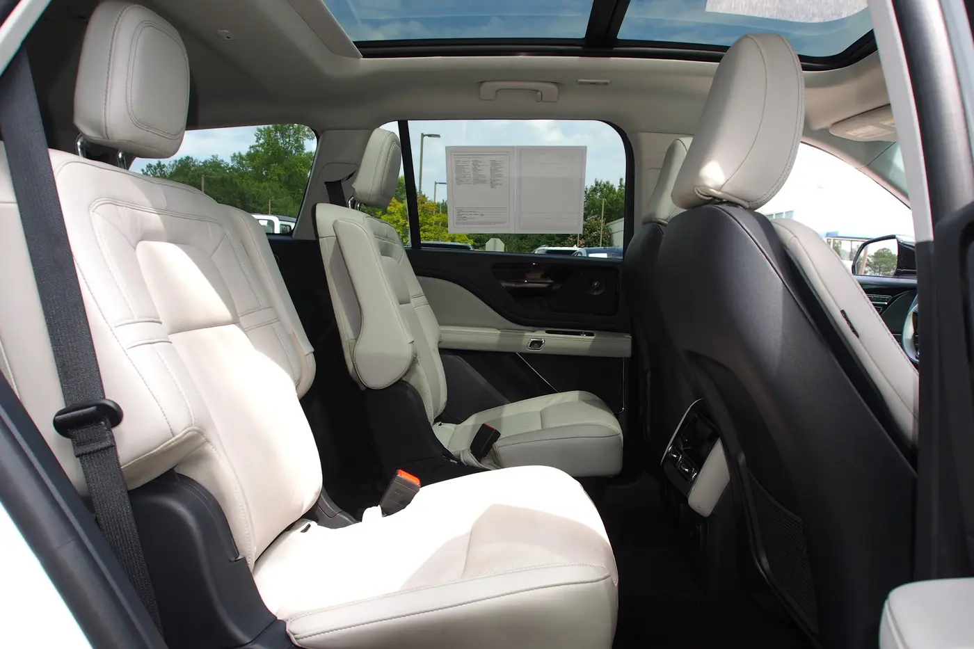 2025 Lincoln Aviator - $54,289