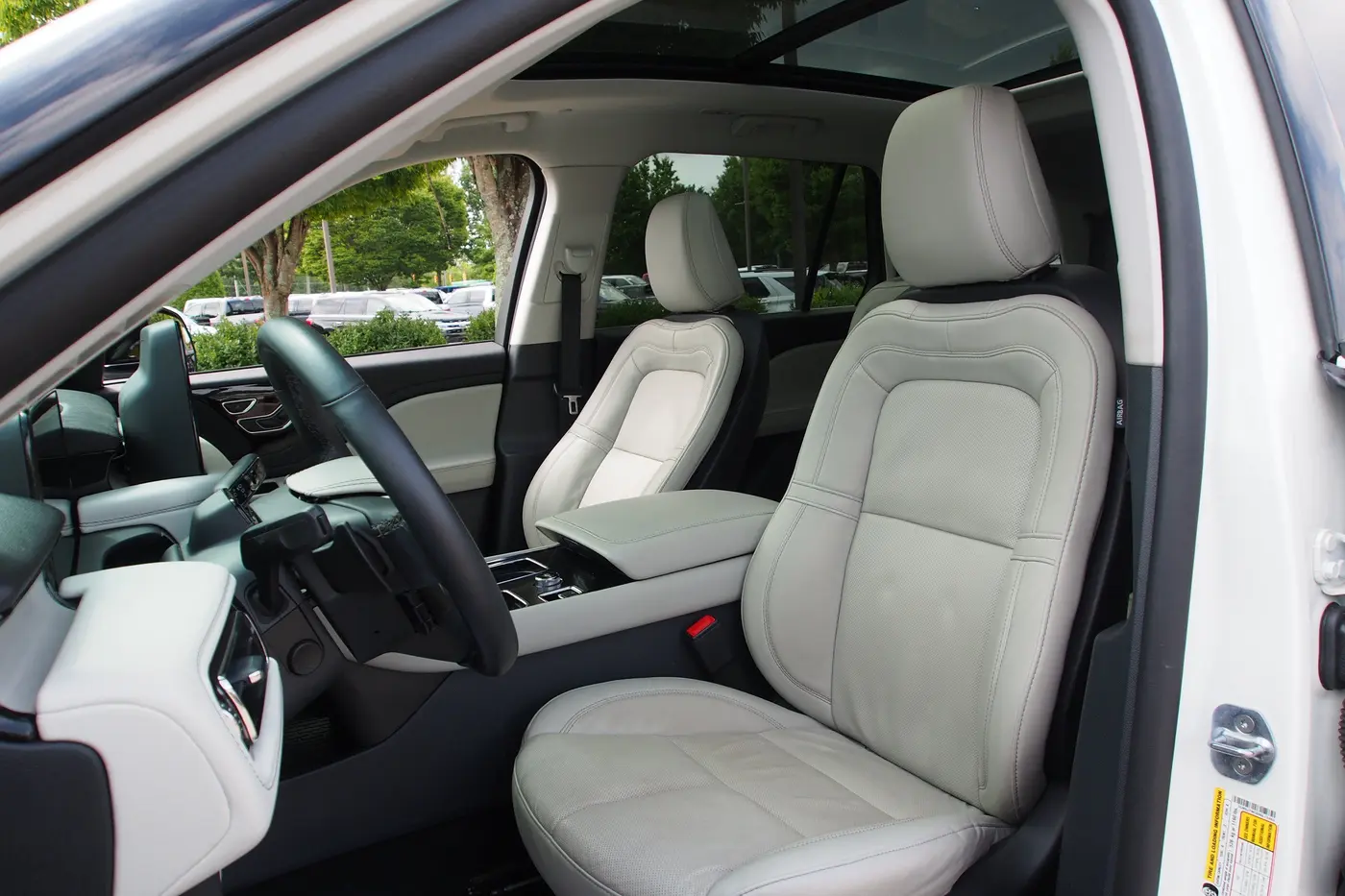 2025 Lincoln Aviator - $54,289