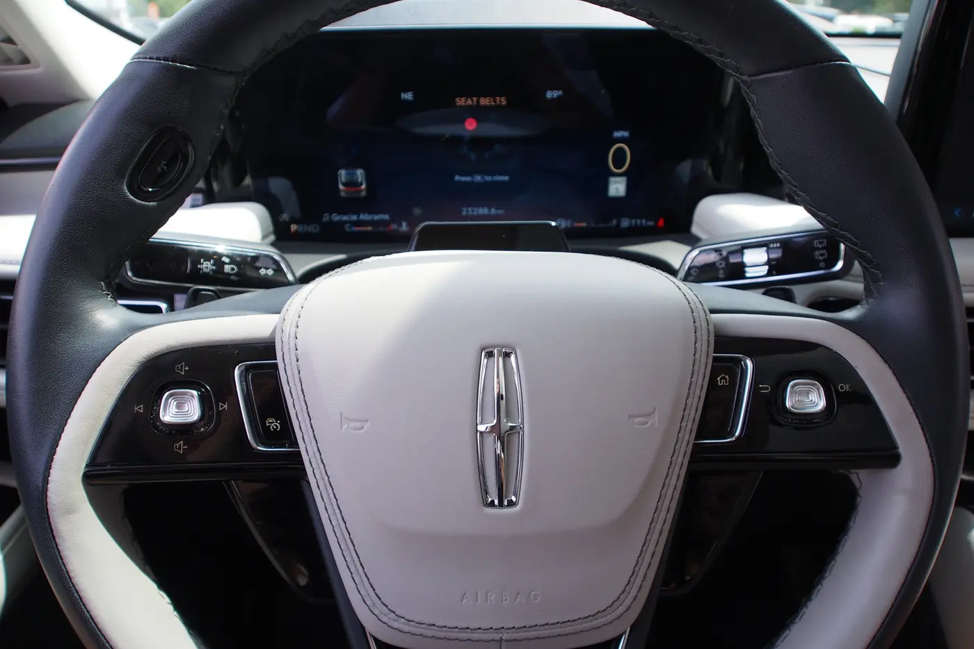 2025 Lincoln Aviator - $54,289