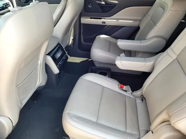 2023 Lincoln Aviator - $45,988