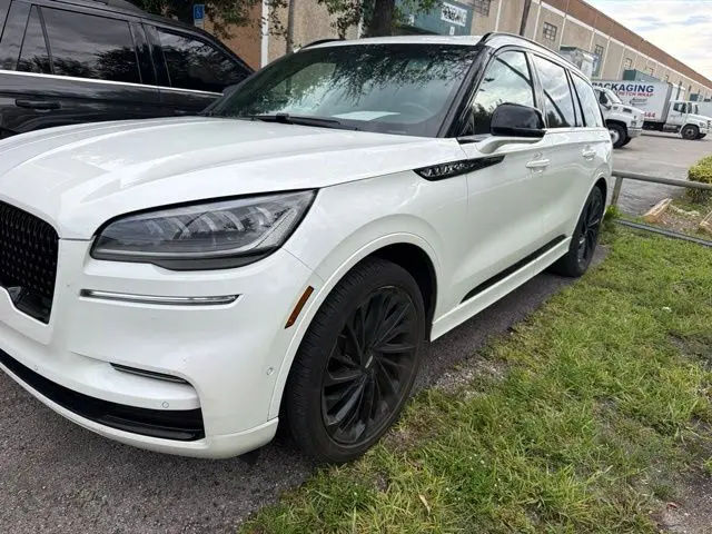 2023 Lincoln Aviator