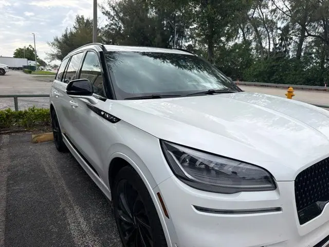 2023 Lincoln Aviator