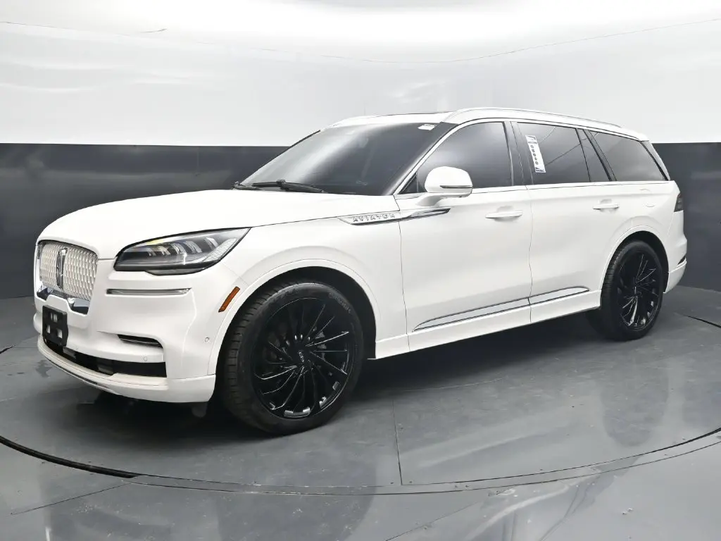 2022 Lincoln Aviator - $28,898