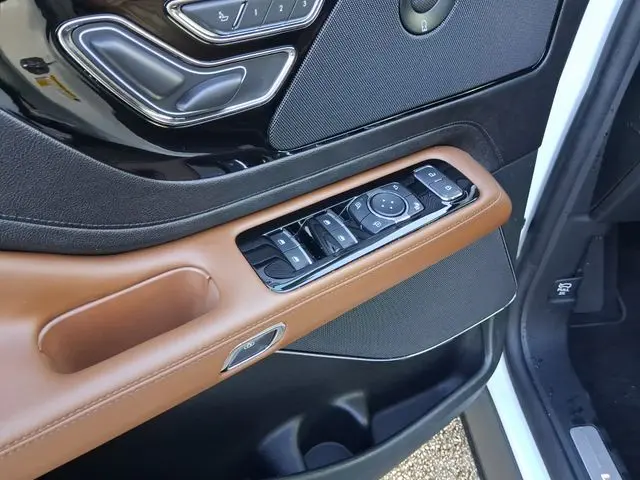 2024 Lincoln Aviator - $48,990