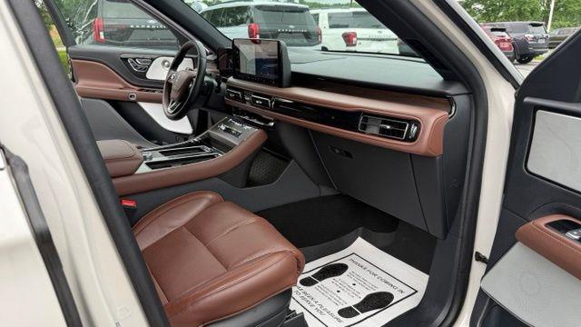 2025 Lincoln Aviator - $64,500