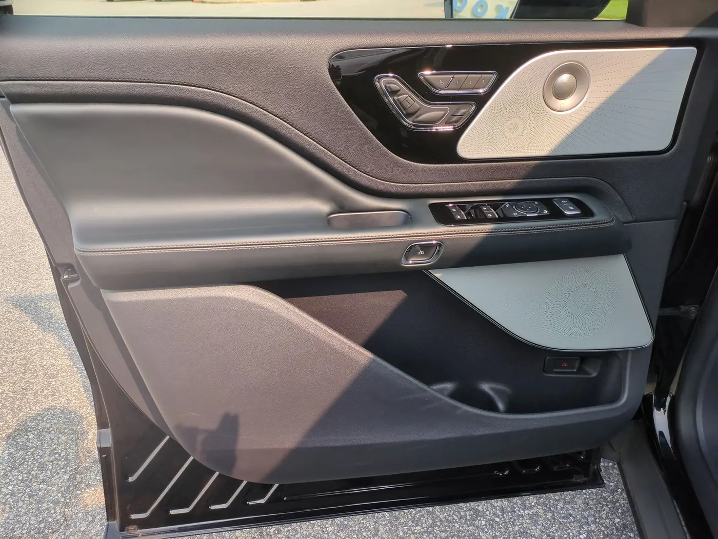 2025 Lincoln Aviator - $59,900