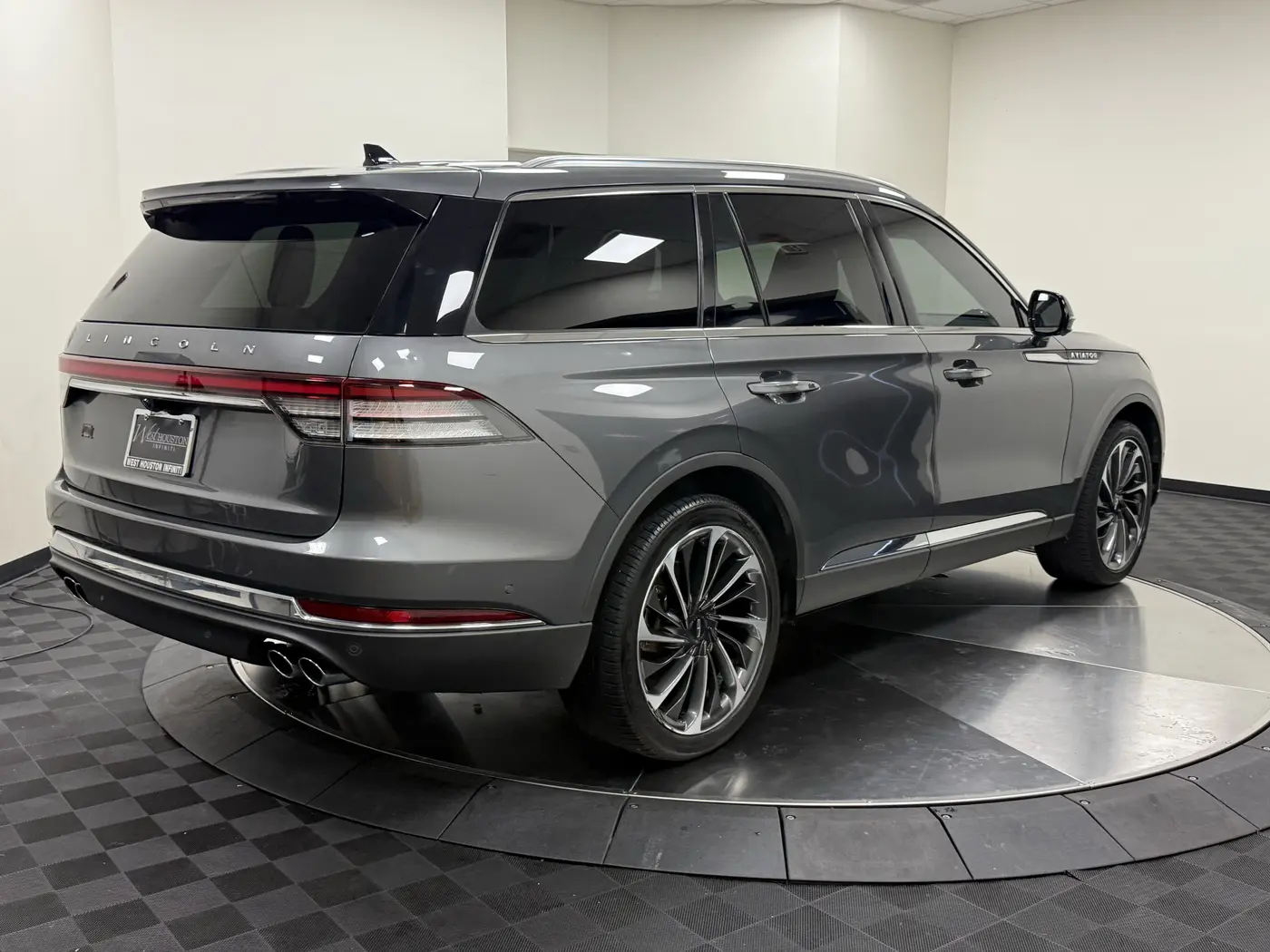 2023 Lincoln Aviator - $41,495