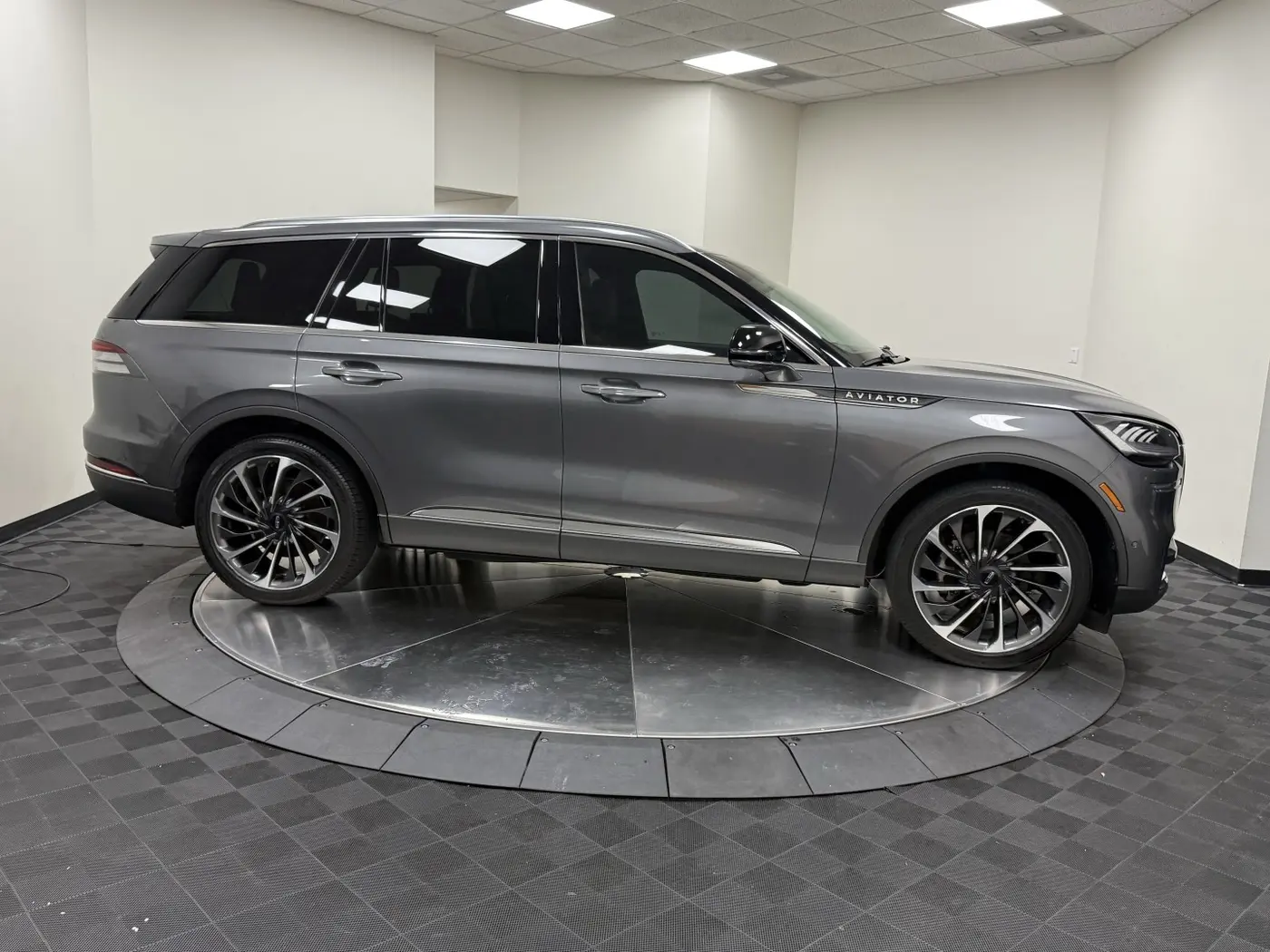 2023 Lincoln Aviator - $41,495