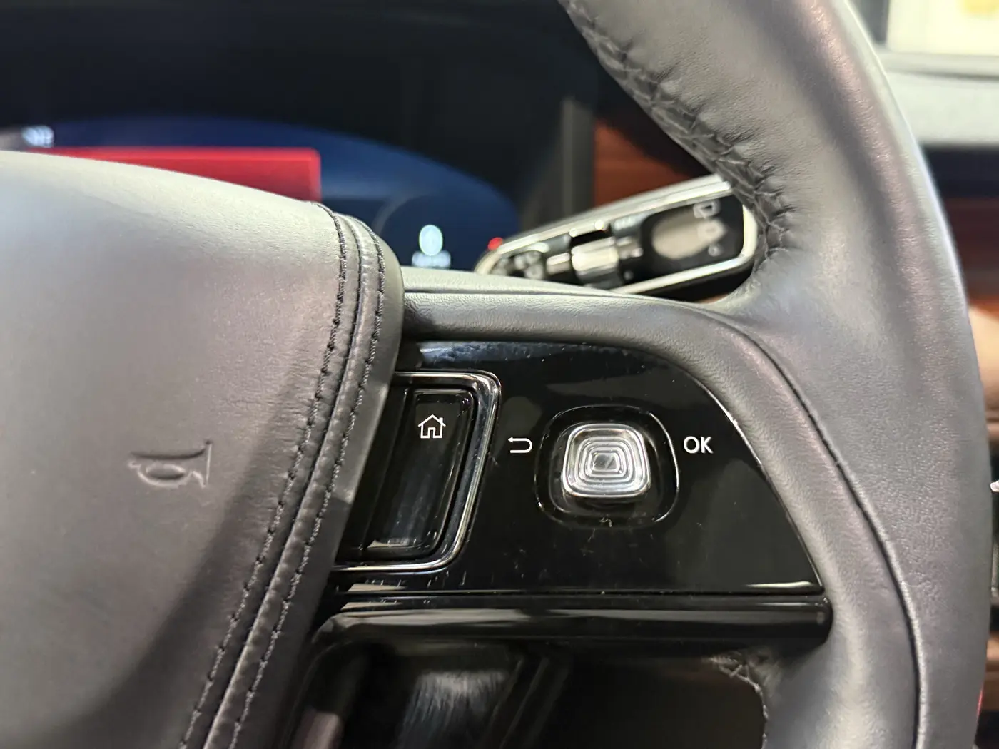 2023 Lincoln Aviator - $41,495