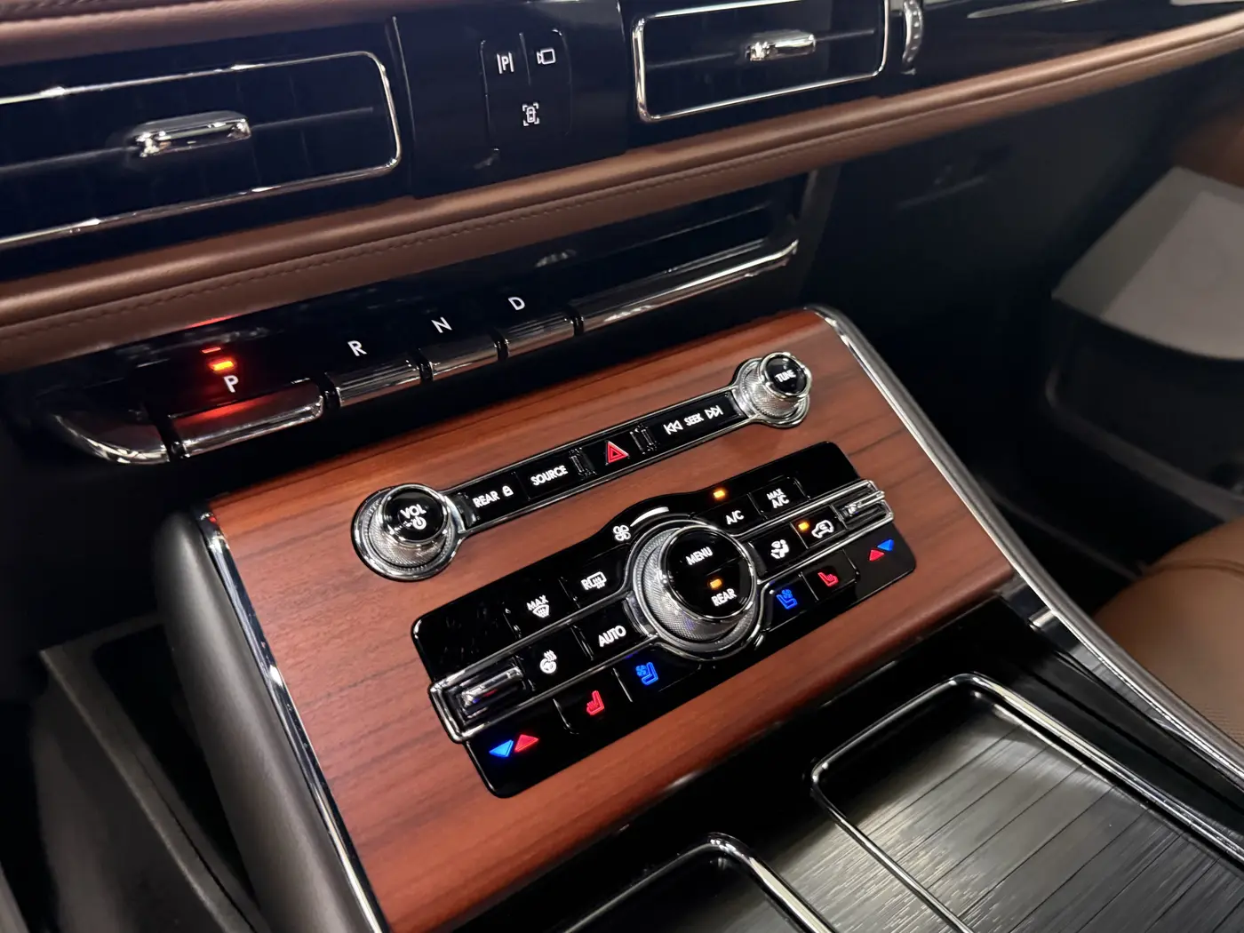 2023 Lincoln Aviator - $41,495