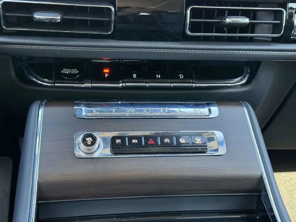 2025 Lincoln Aviator - $59,200