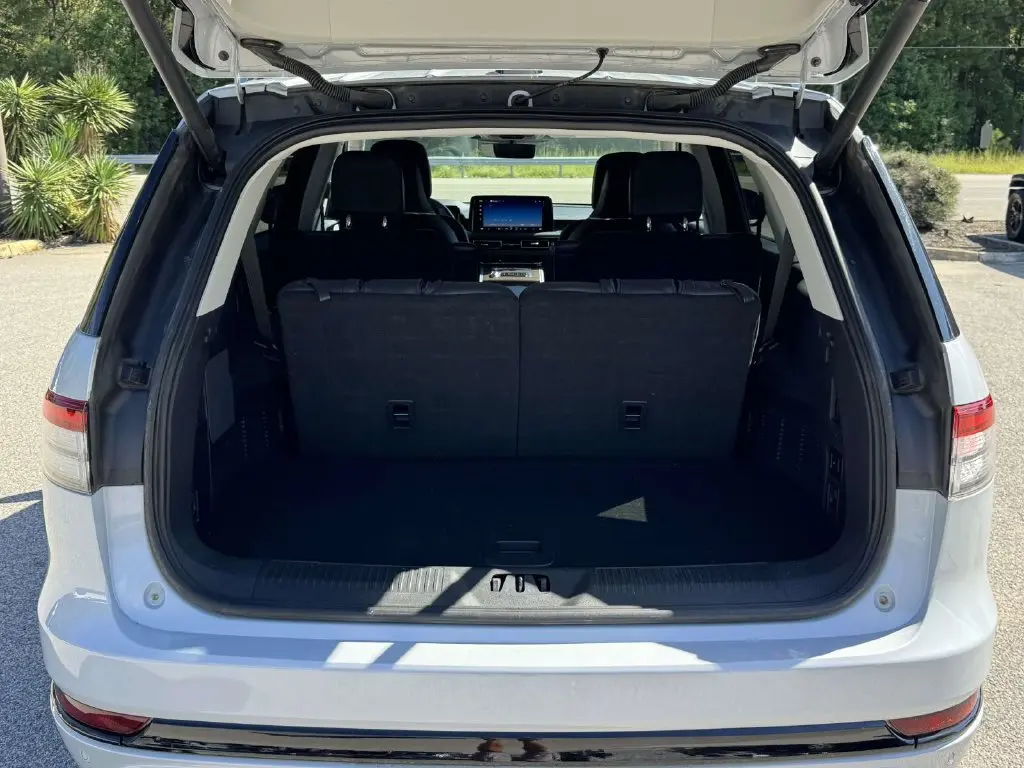 2025 Lincoln Aviator - $59,200