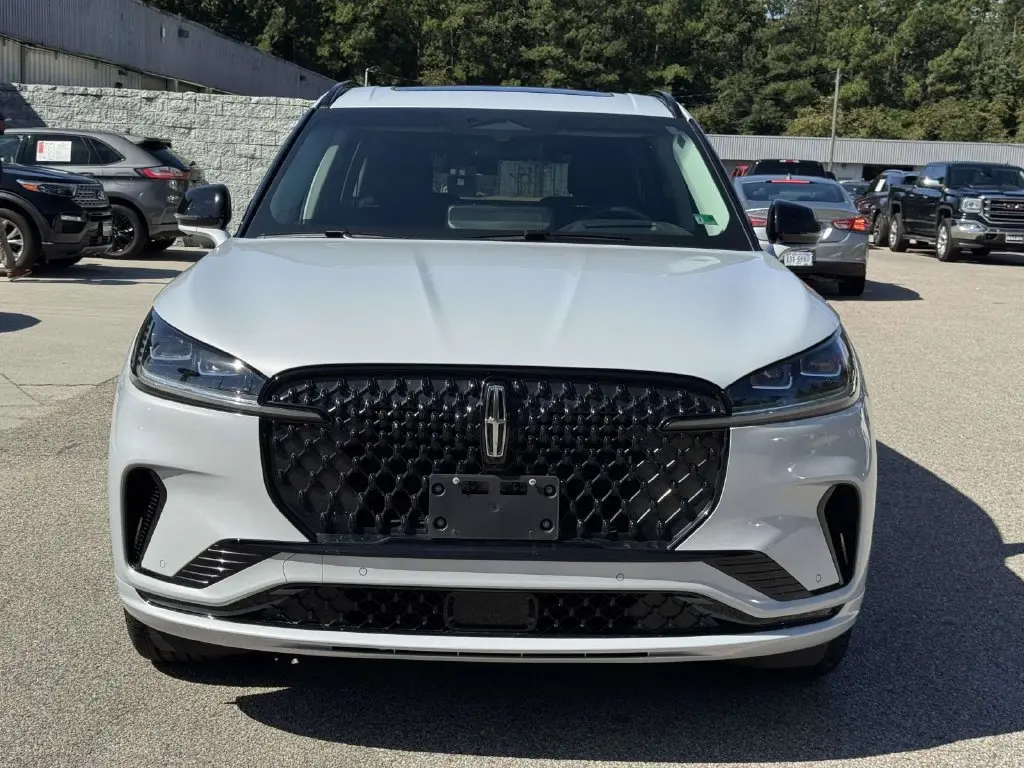 2025 Lincoln Aviator - $59,200