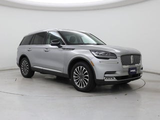 2020 Lincoln Aviator with Silver Radiance Metallic Exterior