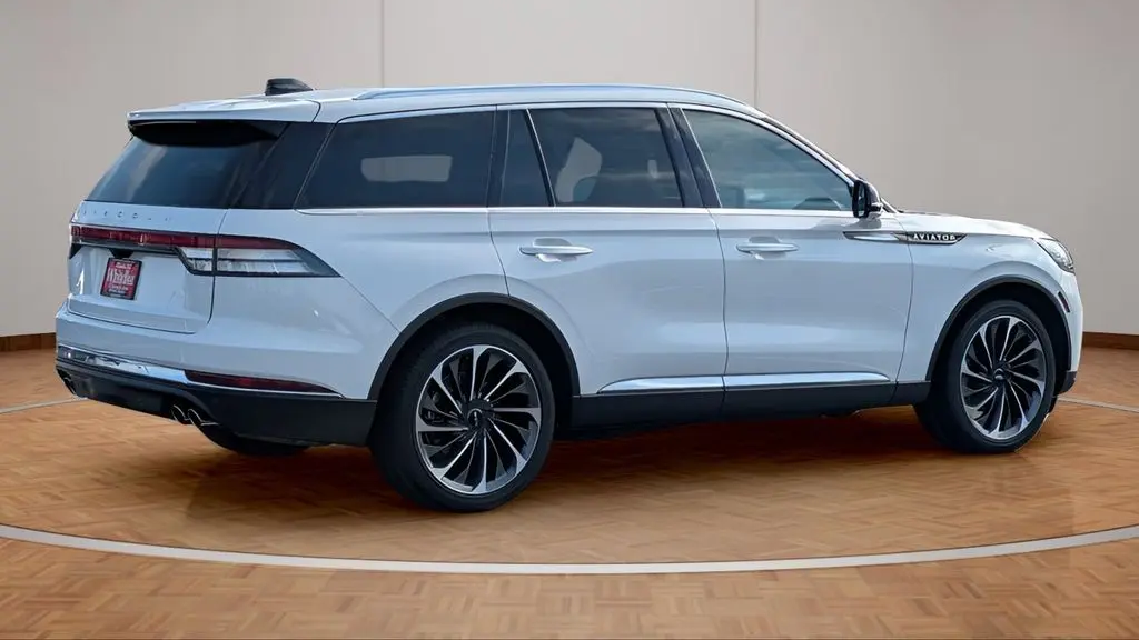 2025 Lincoln Aviator Reserve