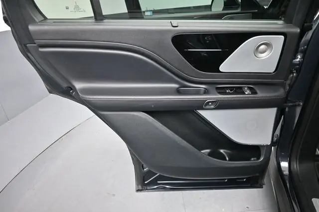 2021 Lincoln Aviator - $24,875