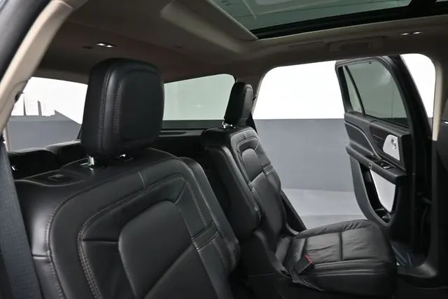 2021 Lincoln Aviator - $24,875