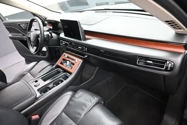 2021 Lincoln Aviator - $24,875
