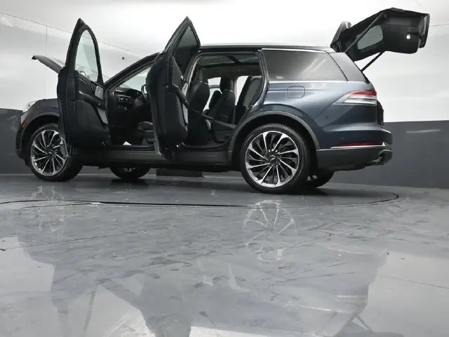 2021 Lincoln Aviator - $24,875