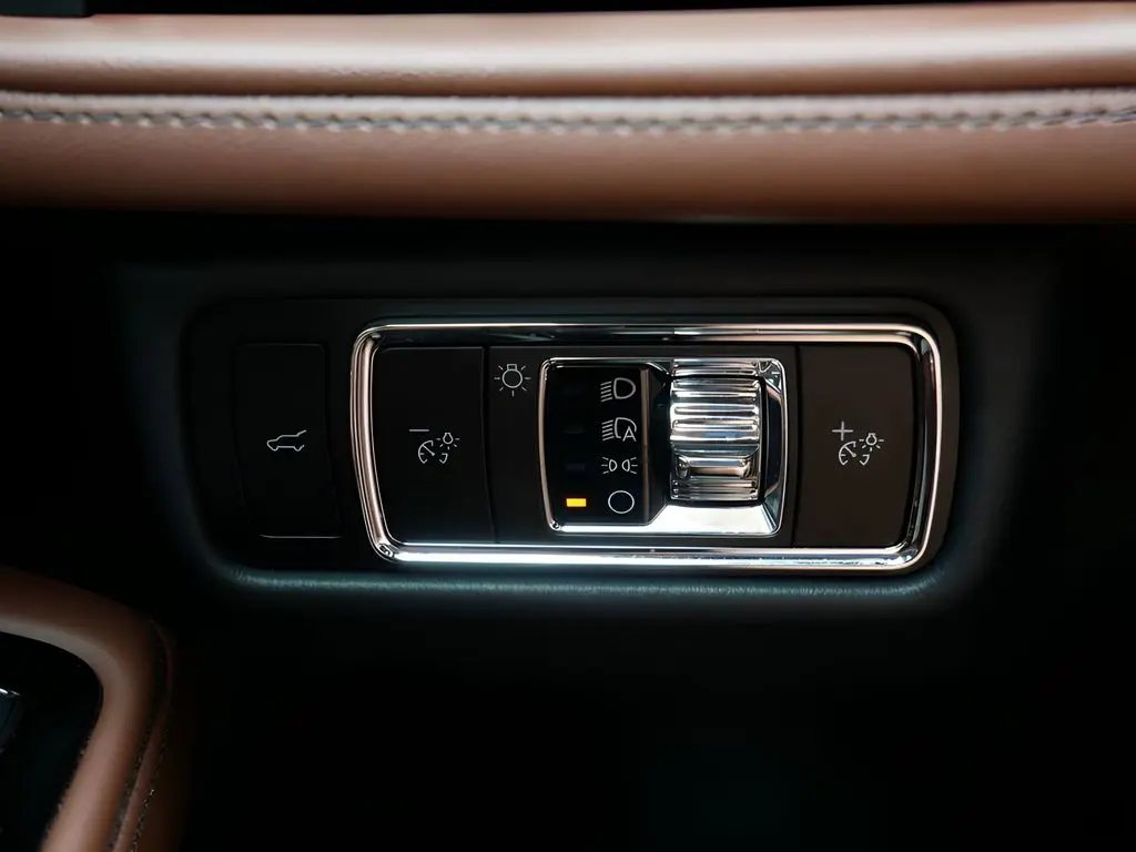 2026 Lincoln Aviator - $70,000