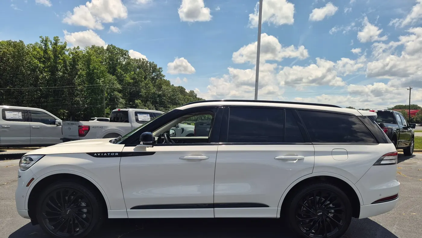 2024 Lincoln Aviator Reserve