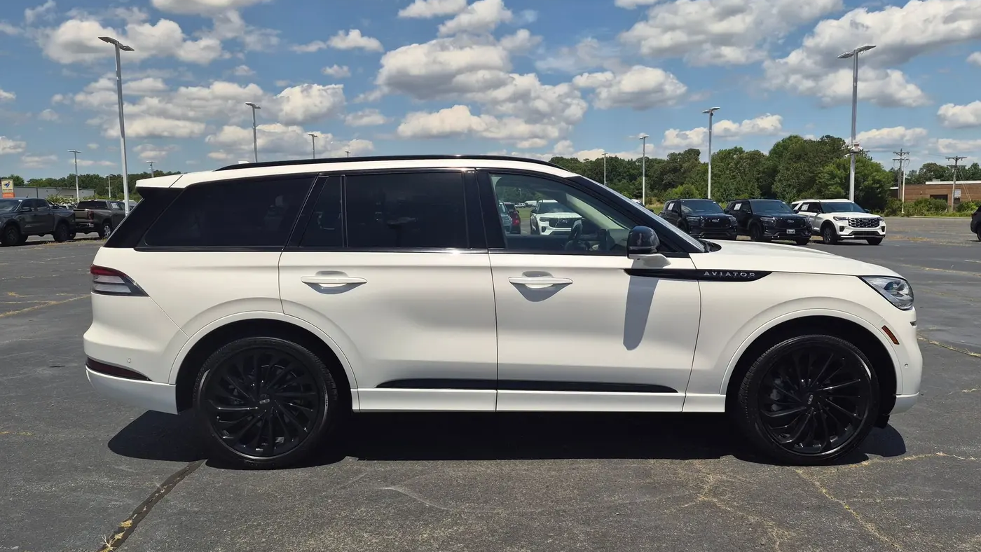 2024 Lincoln Aviator Reserve