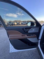 2020 Aviator Thumbnail 9