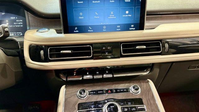 2024 Lincoln Aviator Reserve