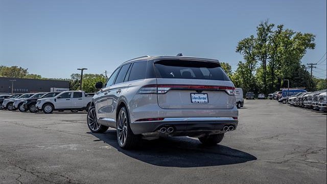 2025 Lincoln Aviator Reserve