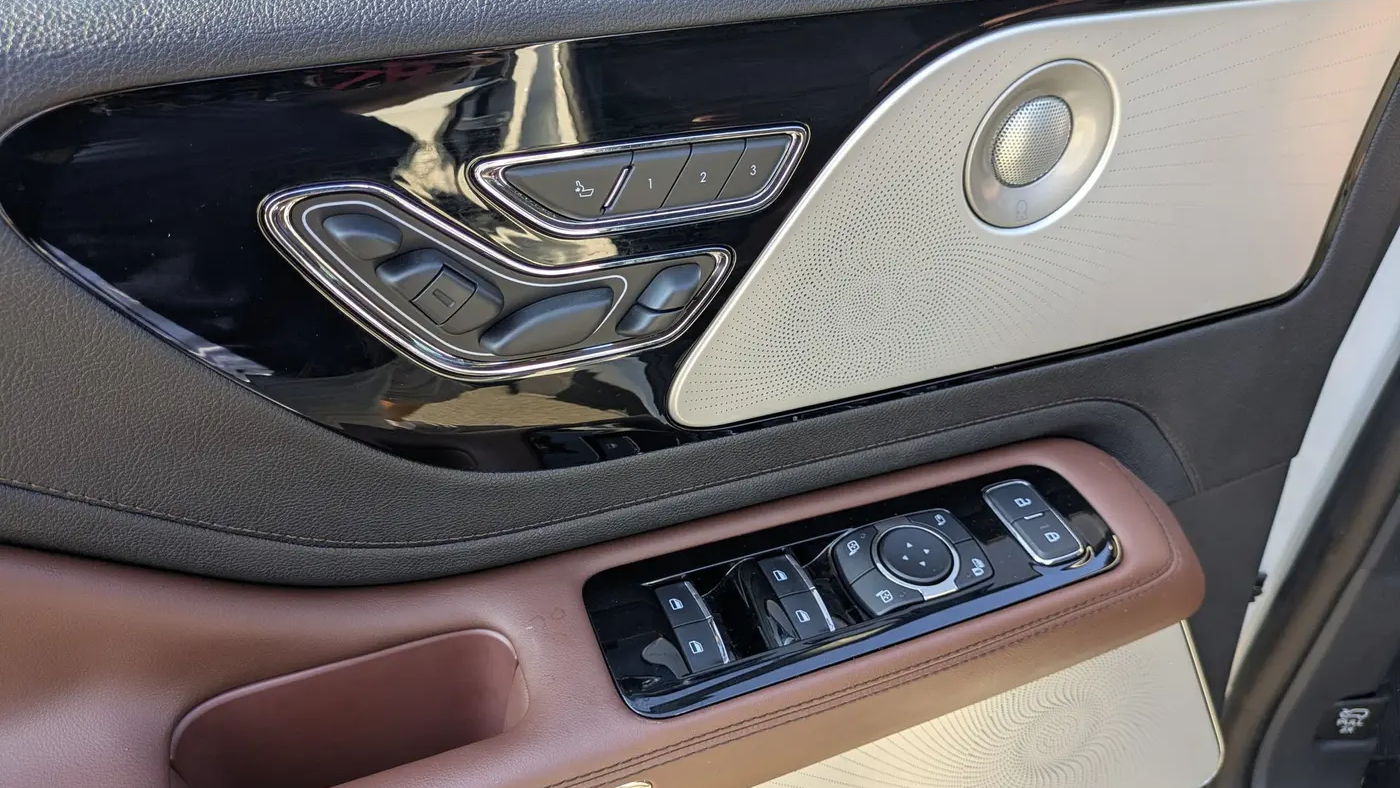 2025 Lincoln Aviator Reserve