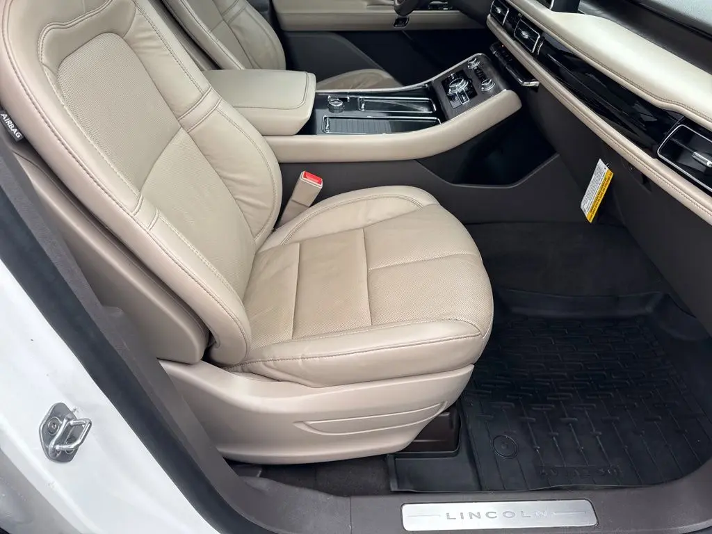 2022 Lincoln Aviator - $39,737