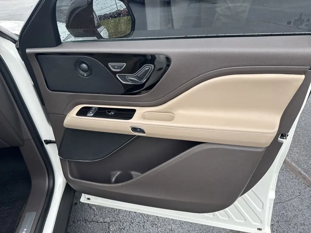 2022 Lincoln Aviator - $39,737