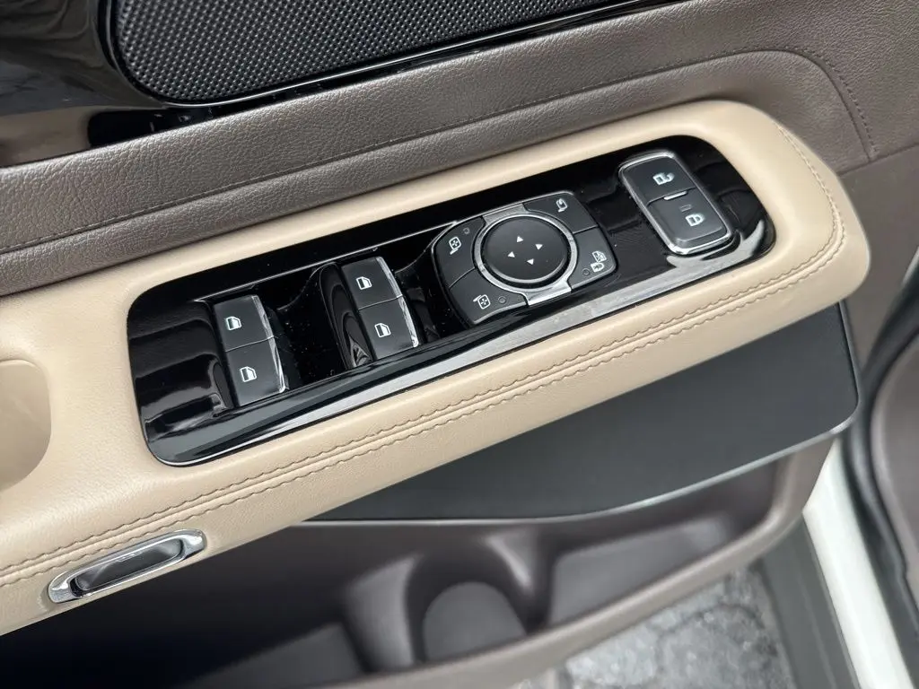 2022 Lincoln Aviator - $39,737