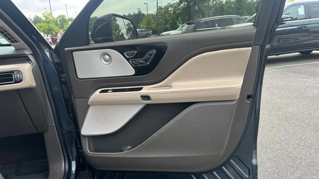 2024 Lincoln Aviator Reserve