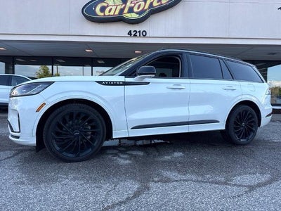 Photo of a 2025 Lincoln Aviator AWD Reserve 4DR SUV for sale