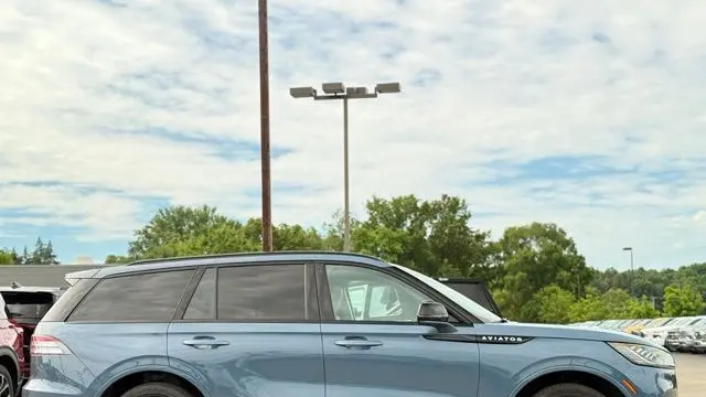 2025 Lincoln Aviator Reserve