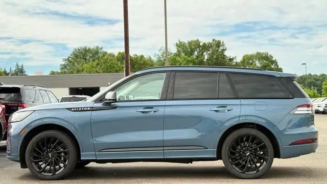 2025 Lincoln Aviator Reserve