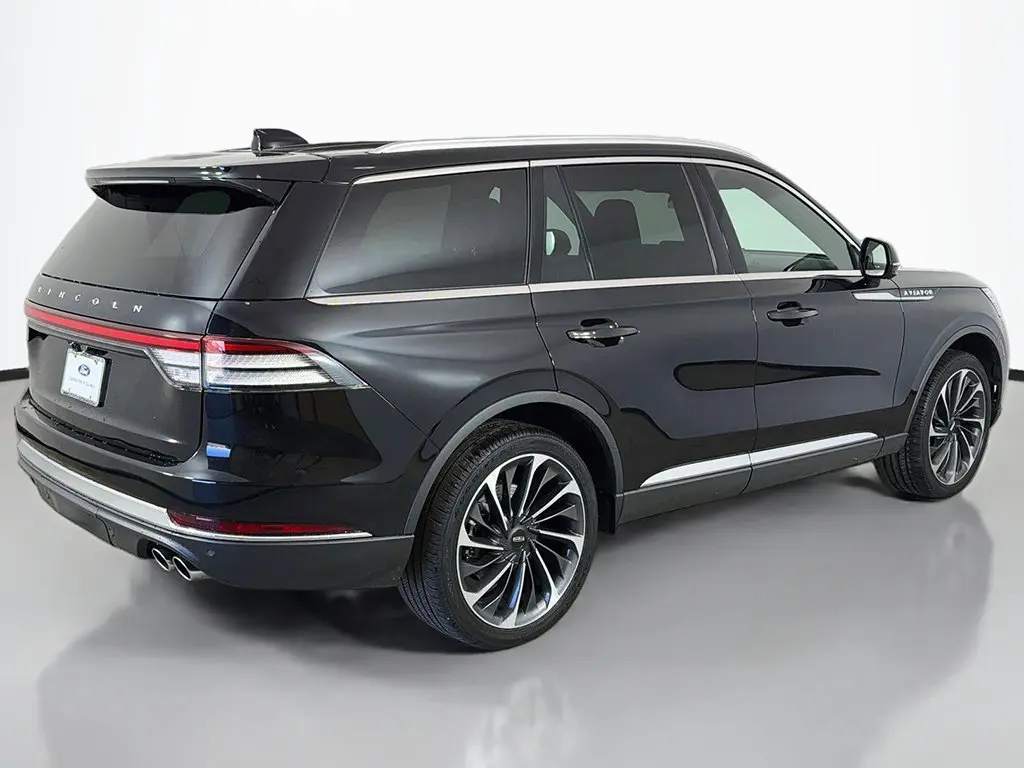 2025 Lincoln Aviator - $59,990