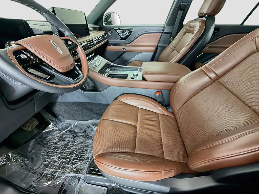 2025 Lincoln Aviator - $59,990
