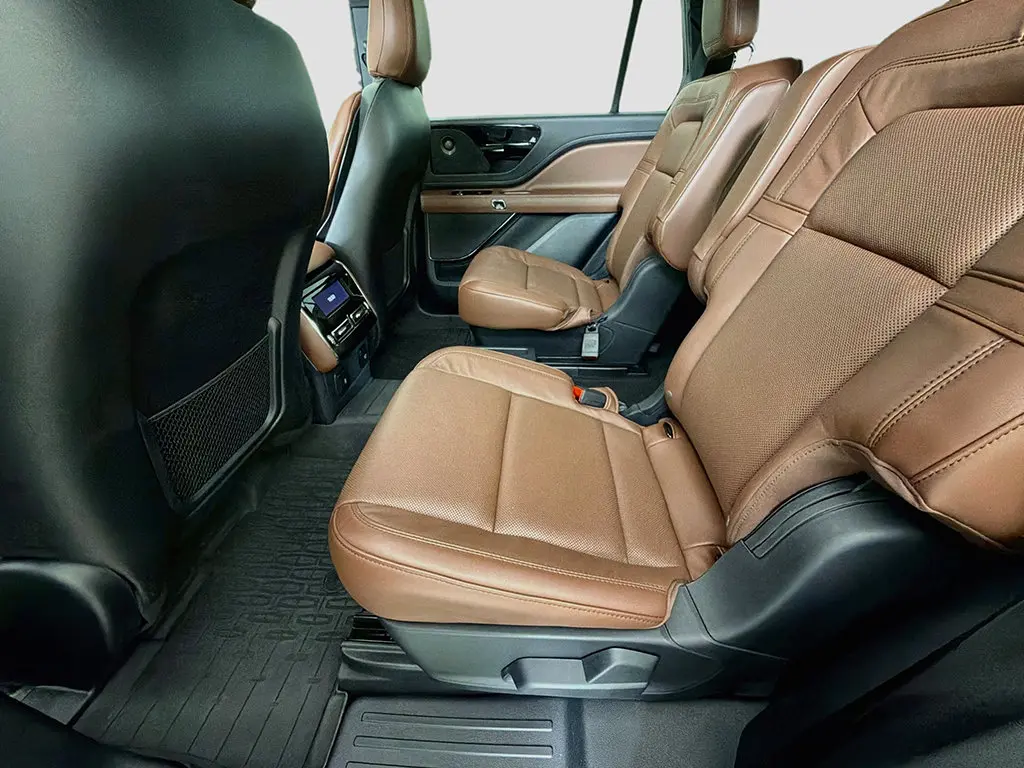2025 Lincoln Aviator - $59,990