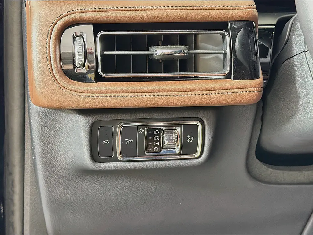 2025 Lincoln Aviator - $59,990