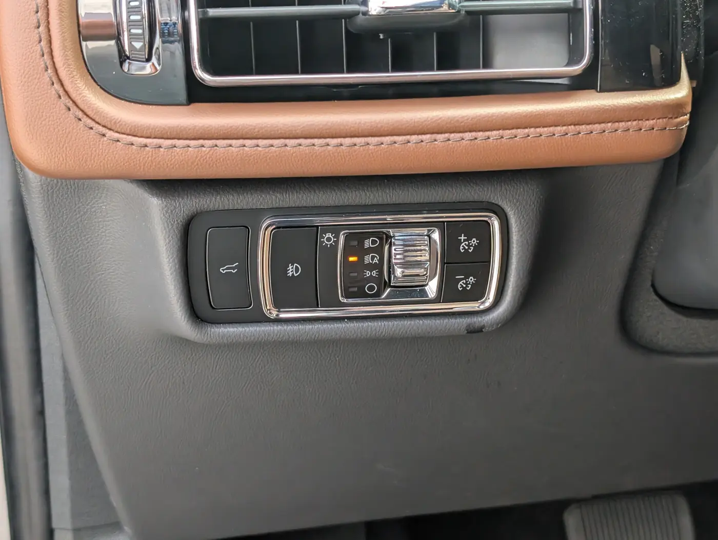 2024 Lincoln Aviator - $54,500