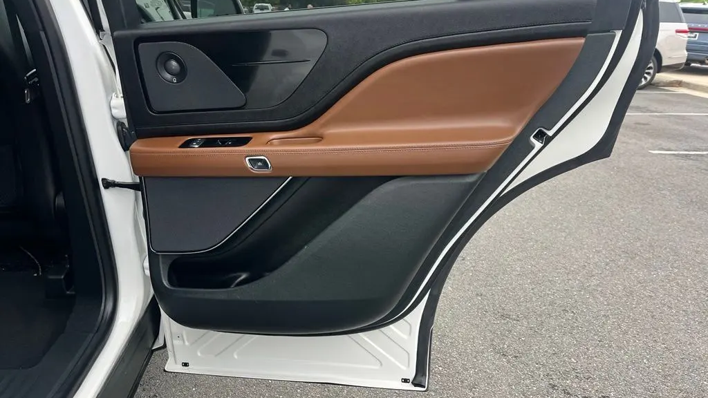 2024 Lincoln Aviator Reserve