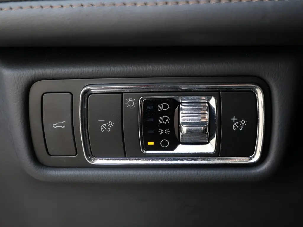 2025 Lincoln Aviator - $64,055