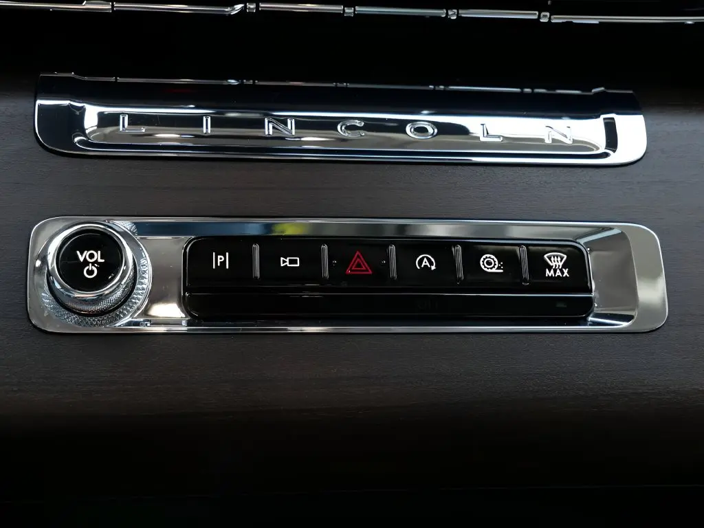 2025 Lincoln Aviator - $64,055