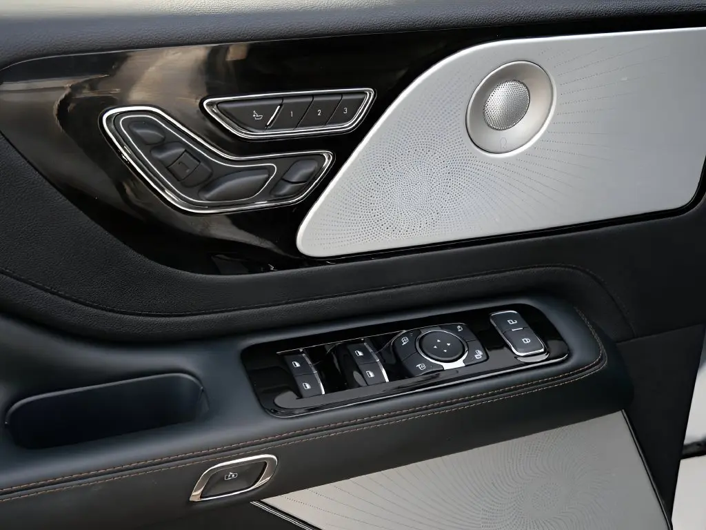 2025 Lincoln Aviator - $64,055