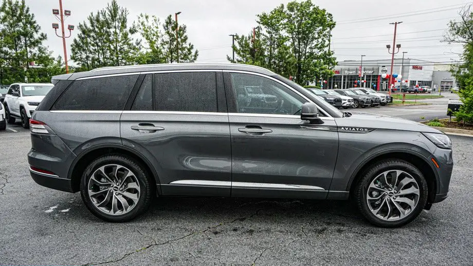 2025 Lincoln Aviator Reserve