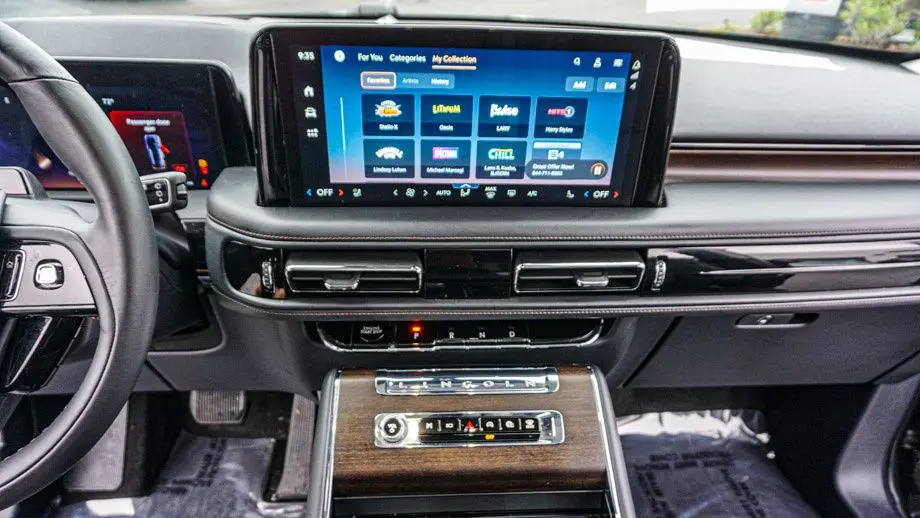 2025 Lincoln Aviator Reserve